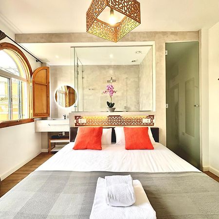 Unique House - Private Spa&Pool -StayinСевилья Экстерьер фото