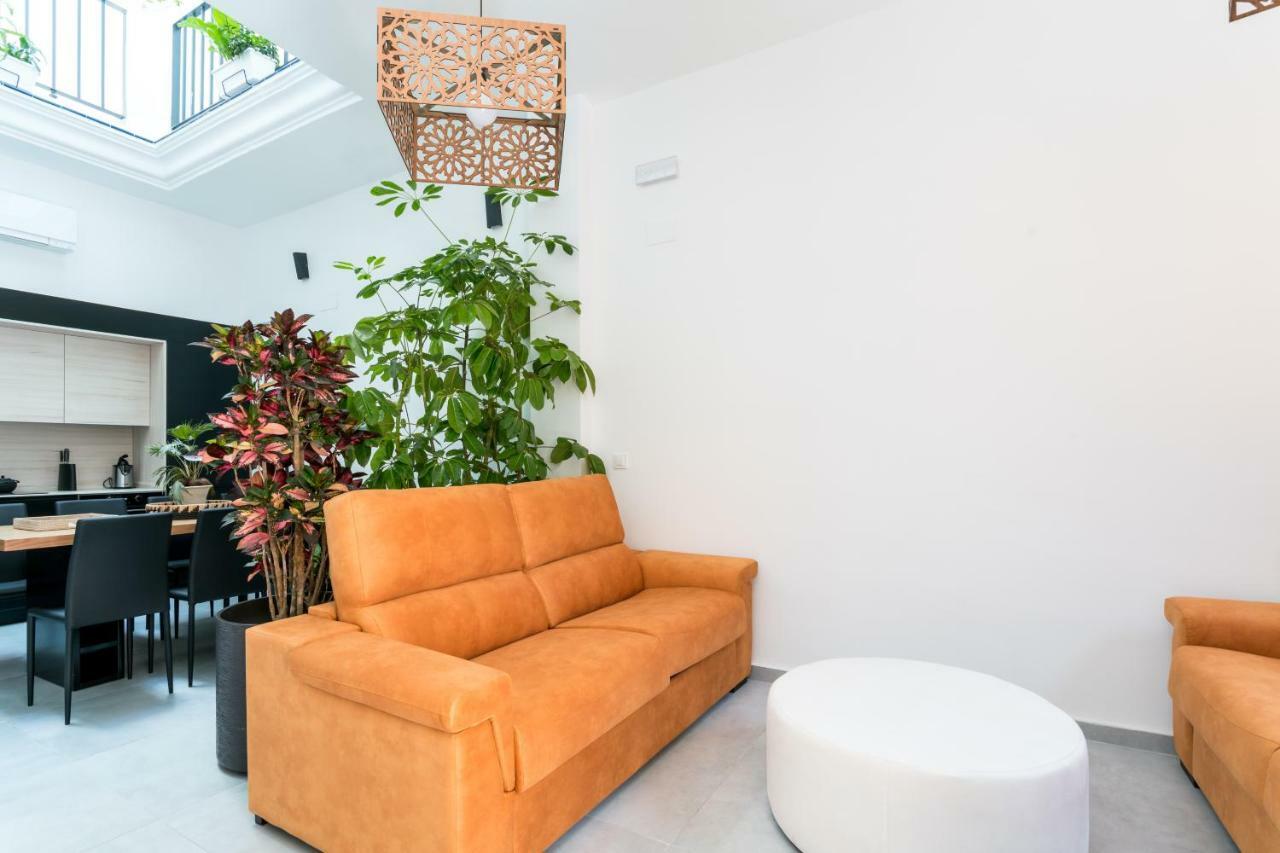 Unique House - Private Spa&Pool -StayinСевилья Экстерьер фото