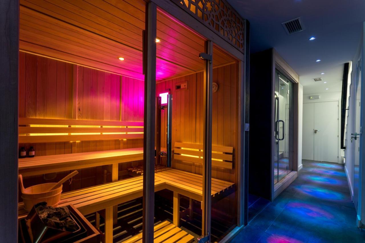 Unique House - Private Spa&Pool -StayinСевилья Экстерьер фото